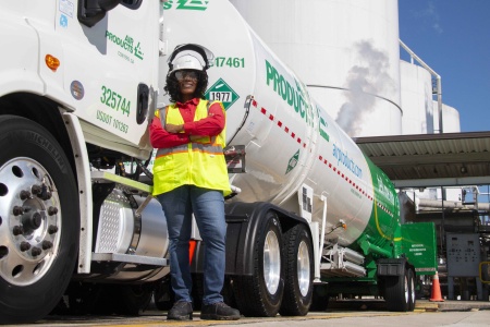 Air Products Bulk Delivery and Storage Solutions- happy workers