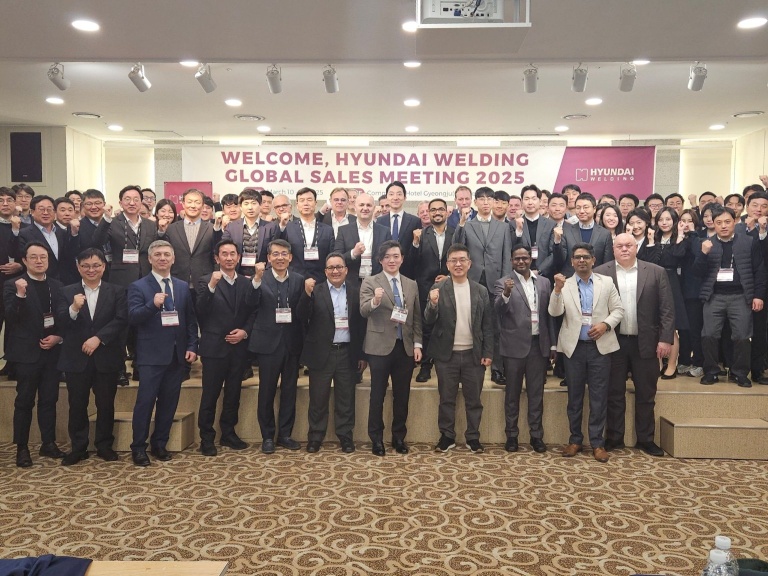 Hyundai Welding Employees