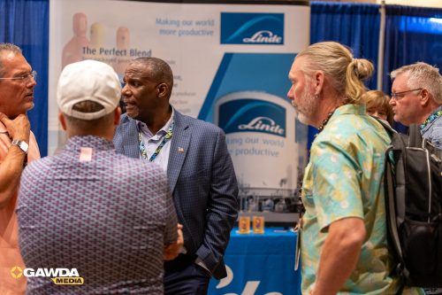 AC23 contactbooth 1GAW0284